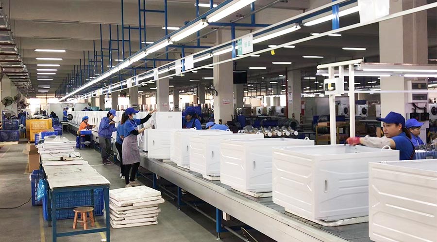 專業且專注！裝配車間開展客戶松下滾筒衣服烘干機生產